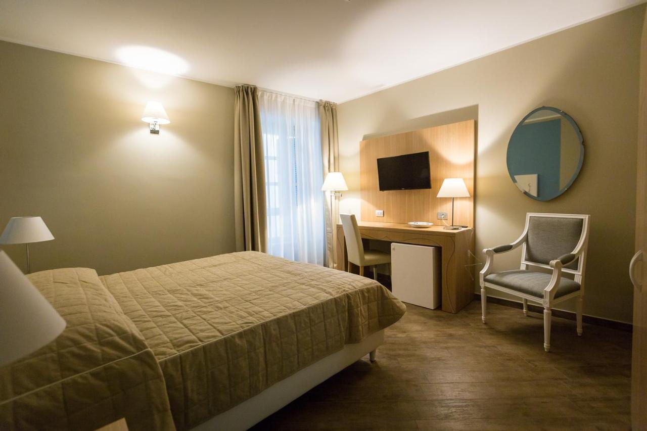 Double or Twin Room Disability Access